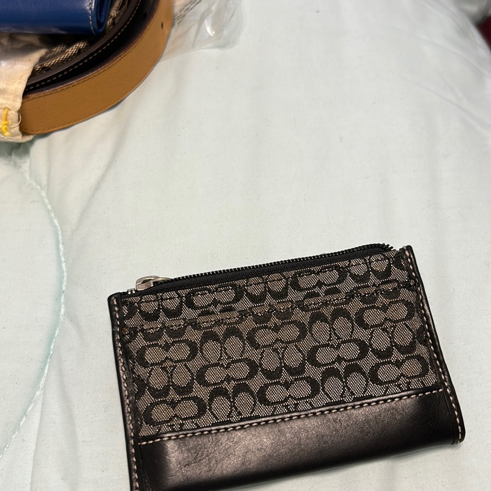 Coach key chain wallet